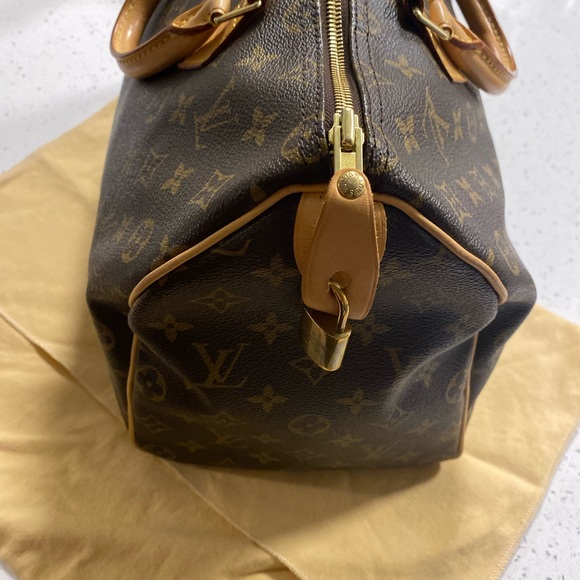 ❤️Louis V-Speedy. Pristine Condition! - Picture 7 of 12